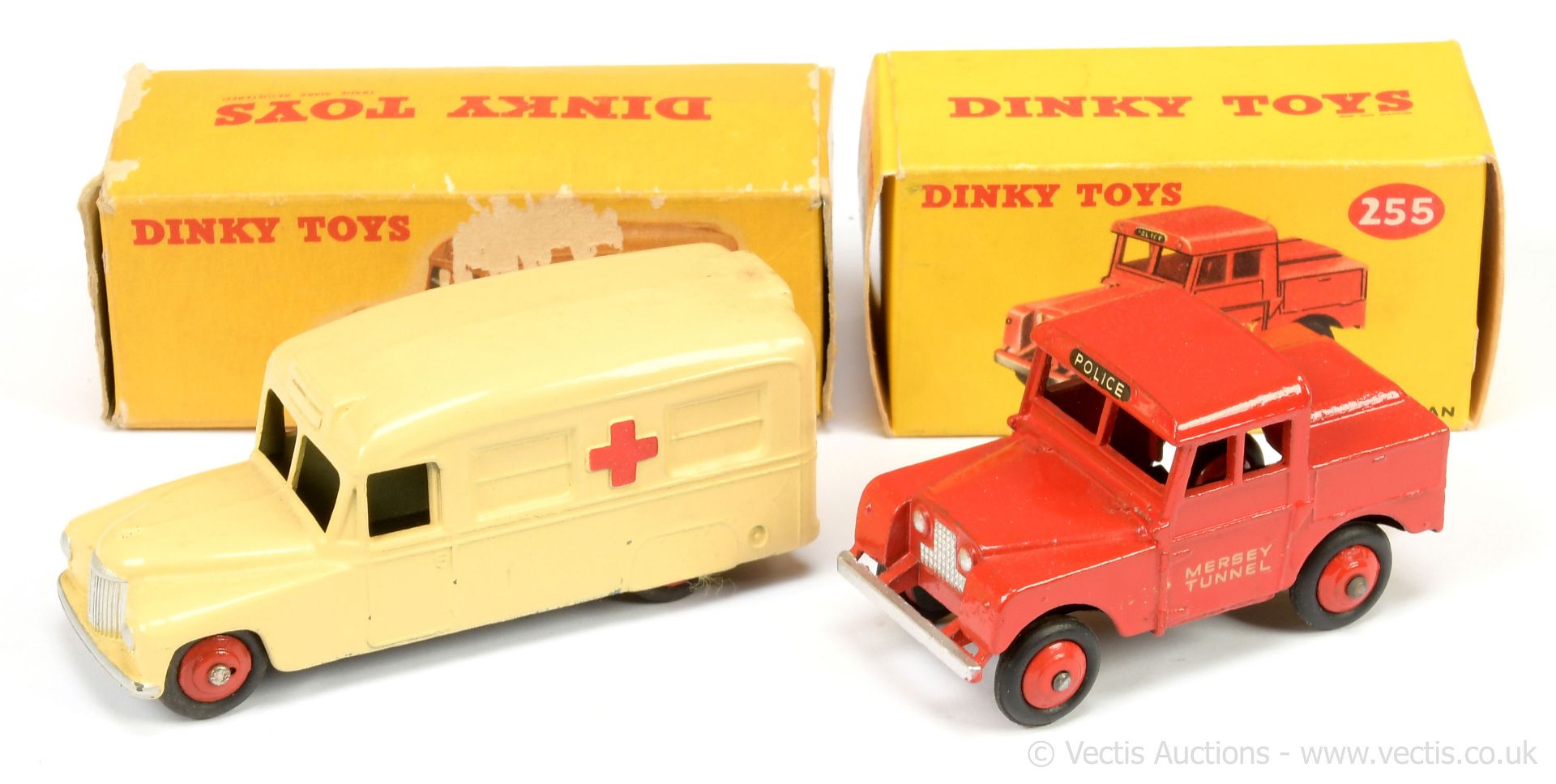 PAIR inc Dinky 30h (253) Daimler "Ambulance"