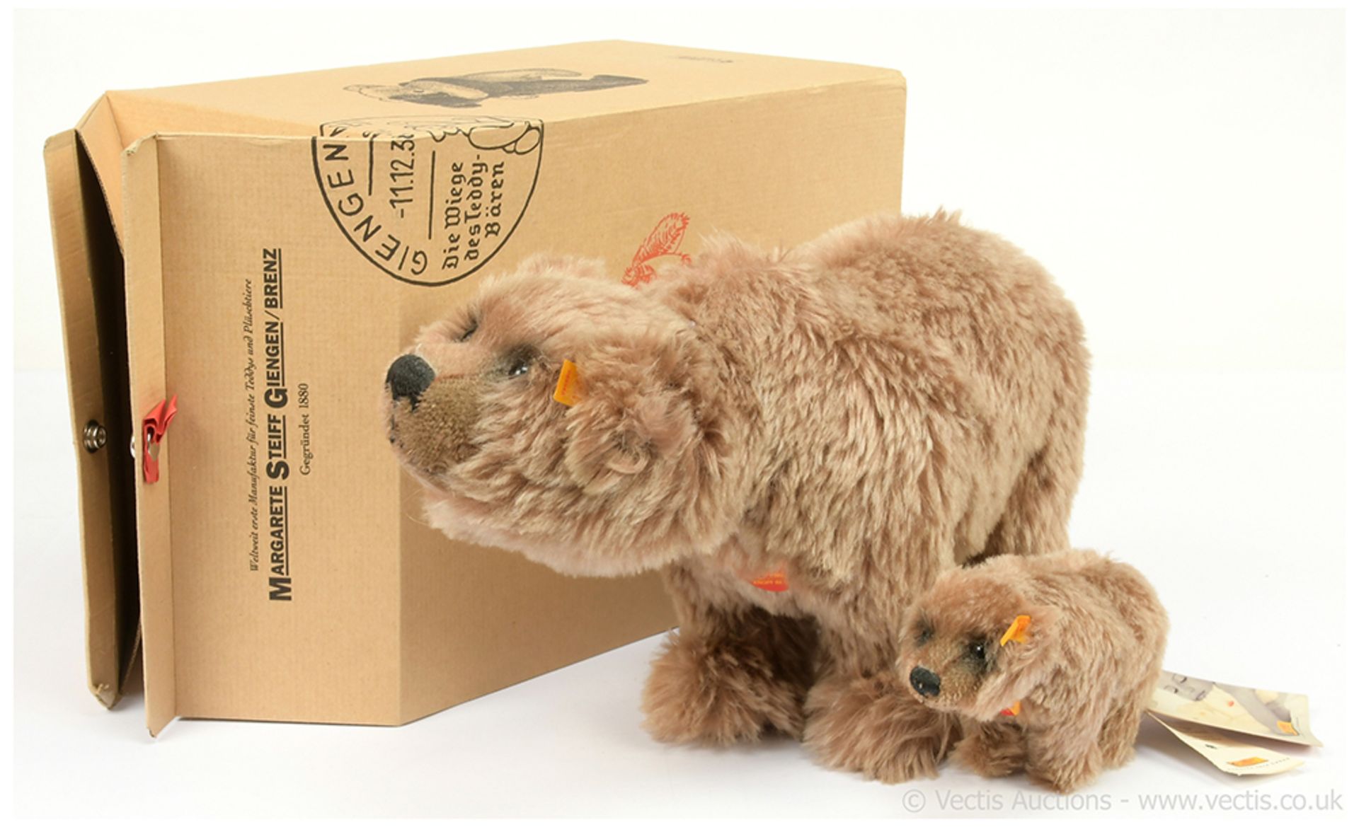 PAIR inc Steiff grizzly bears: (1) Grizzly