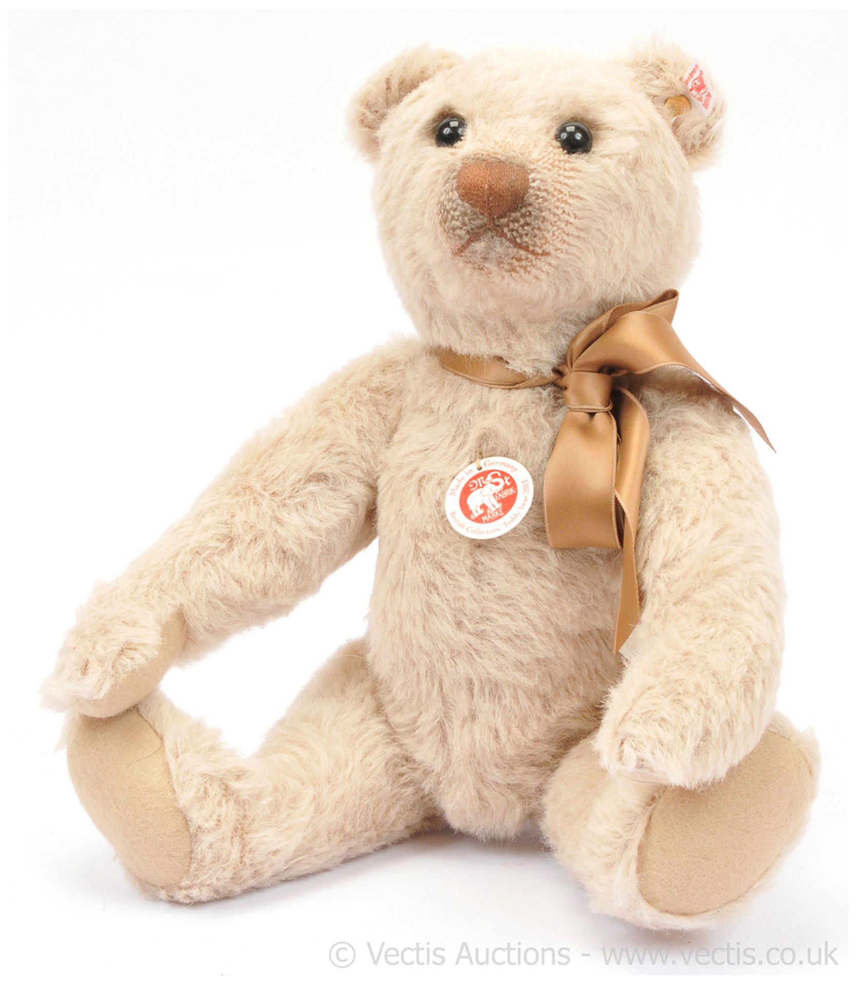 Steiff British Collectors' teddy bear 2013