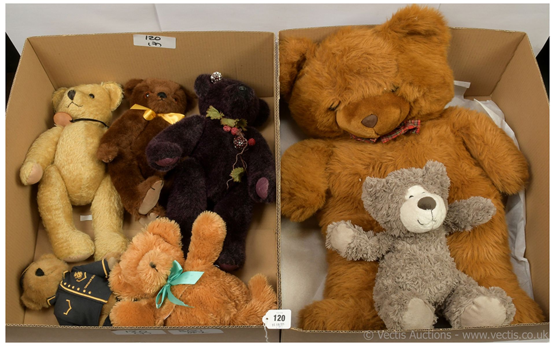 GRP inc Collection of modern artist teddy bears