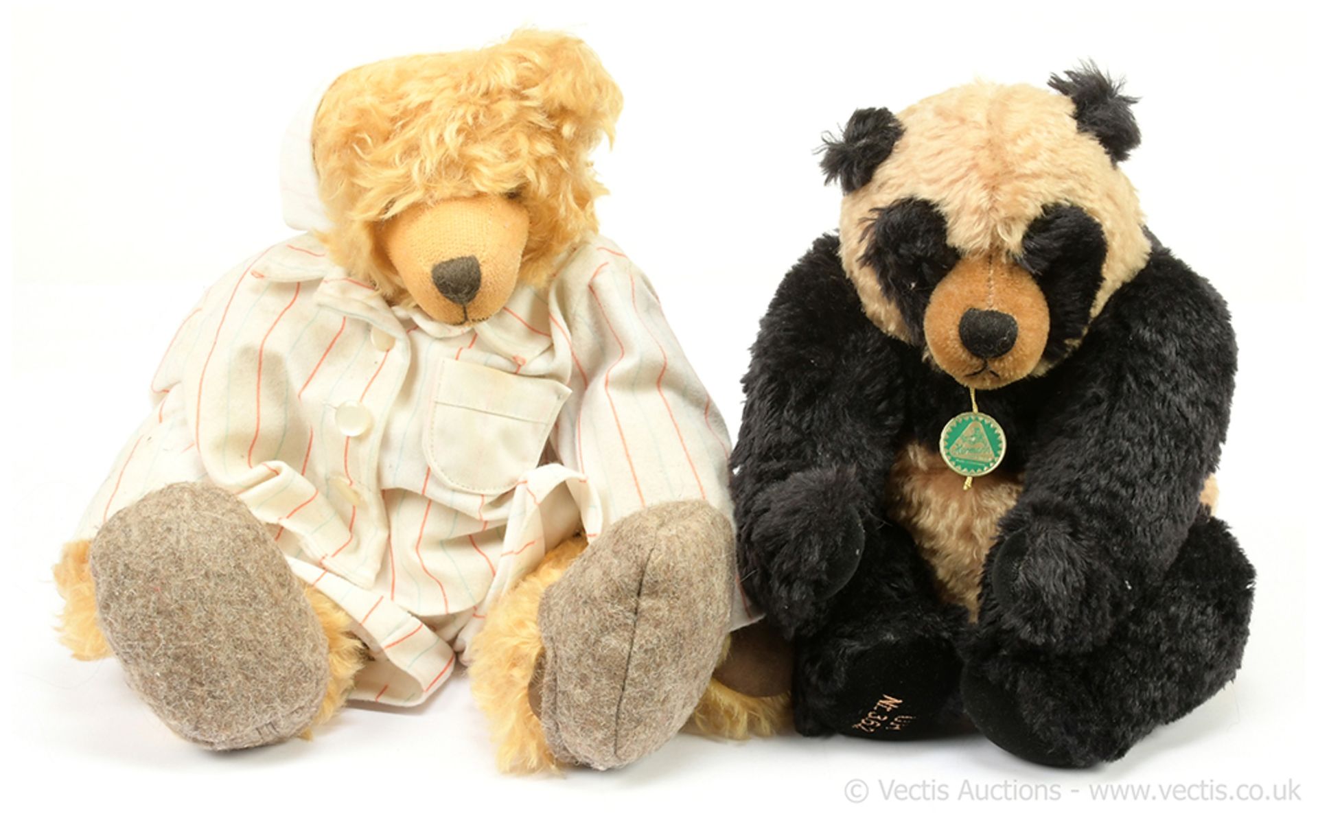 PAIR inc Hermann-Spielwaren teddy bears x two