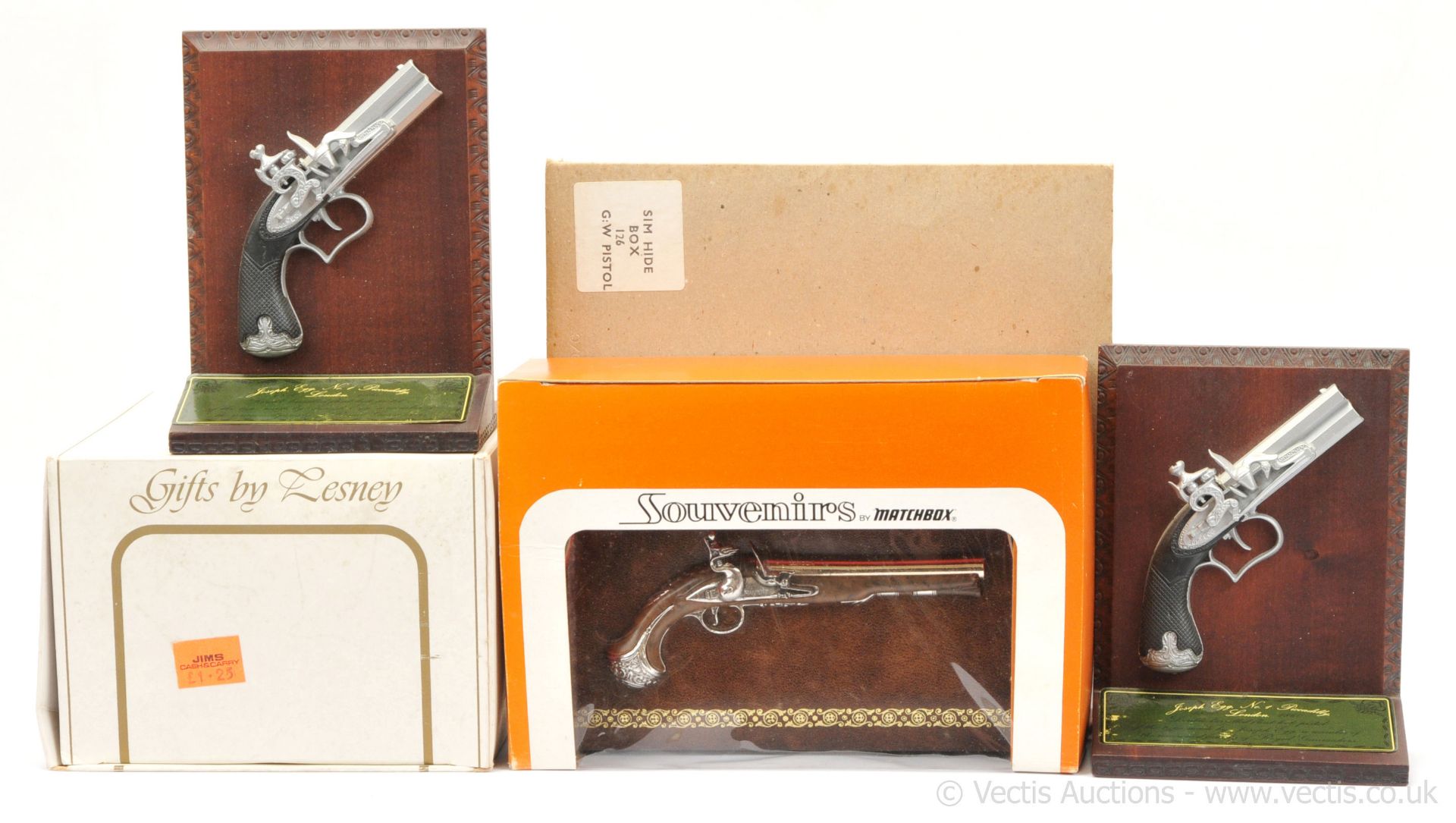 PAIR inc Matchbox Lesney Giftware Series boxed