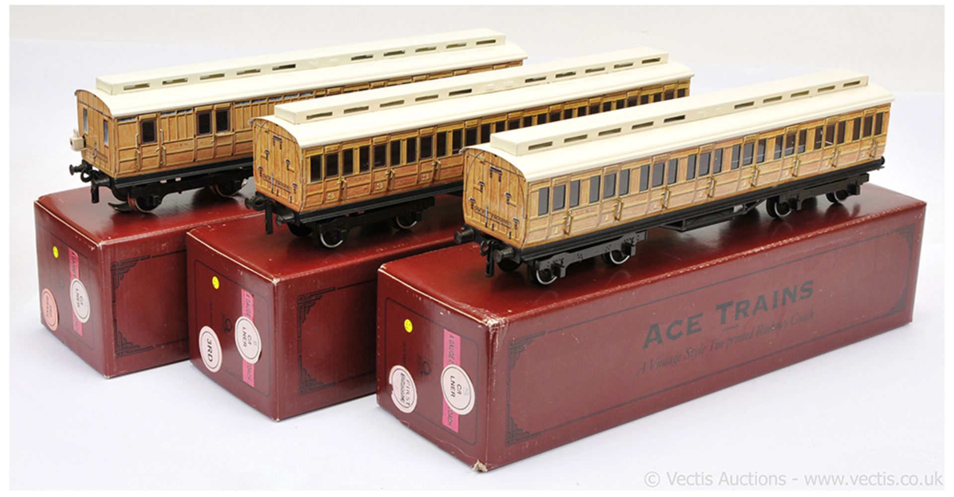 GRP inc ACE O Gauge modern issue C/1 LNER