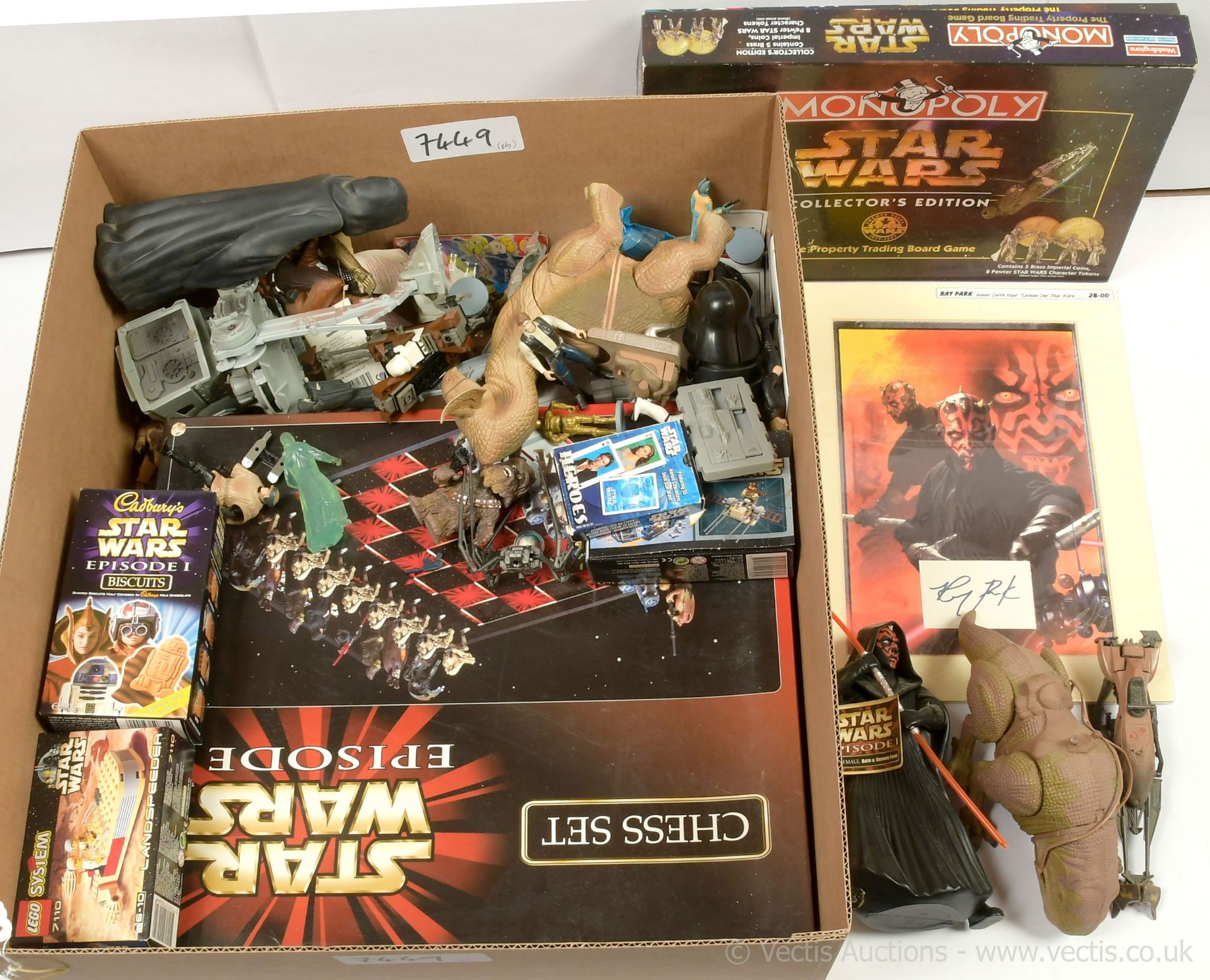 Large quantity of Star Wars modern collectables
