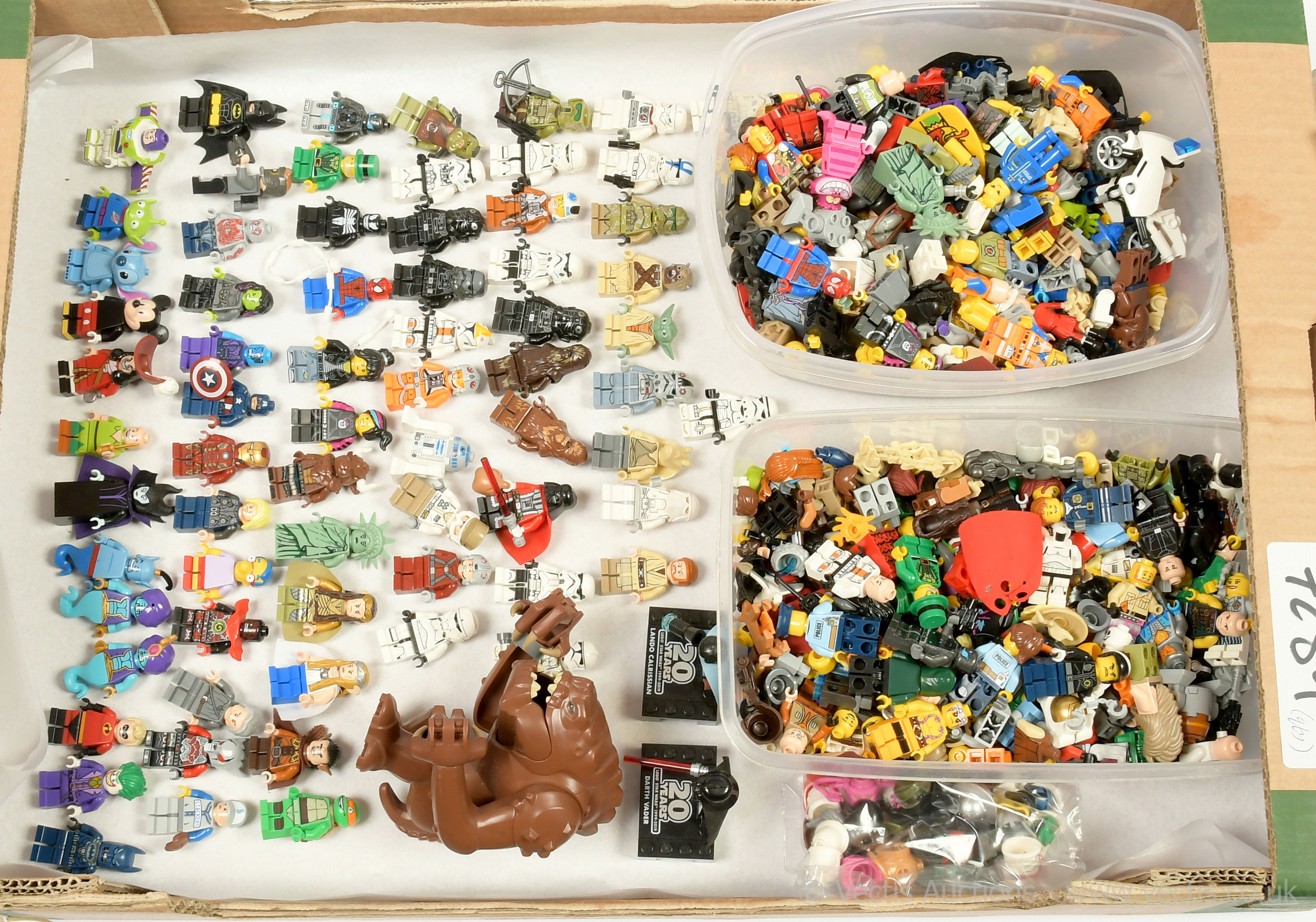 QTY inc Large quantity of loose Lego Minifigures
