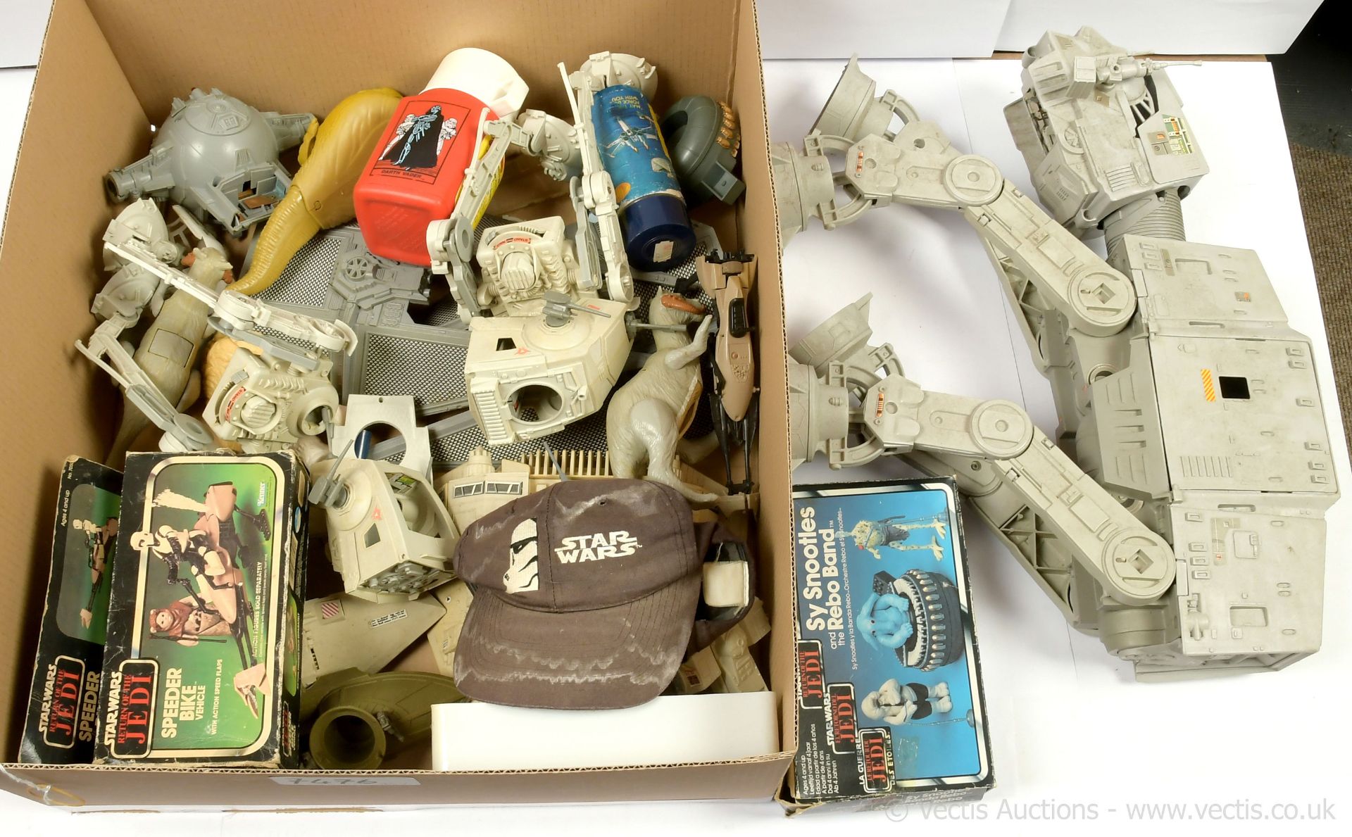 QTY inc Quantity of Star Wars vintage vehicles