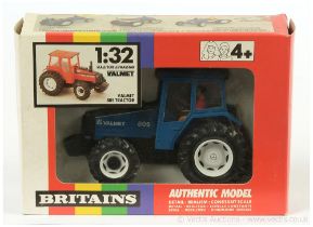 Britains 9515 Valmet 805 Tractor - Blue, black,