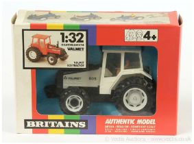 Britains 9515 Valmet 805 Tractor - White, black,