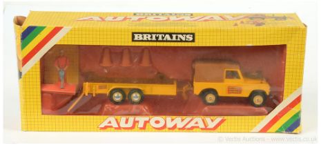 Britains Autoway 9883 Land Rover and 4-wheeled