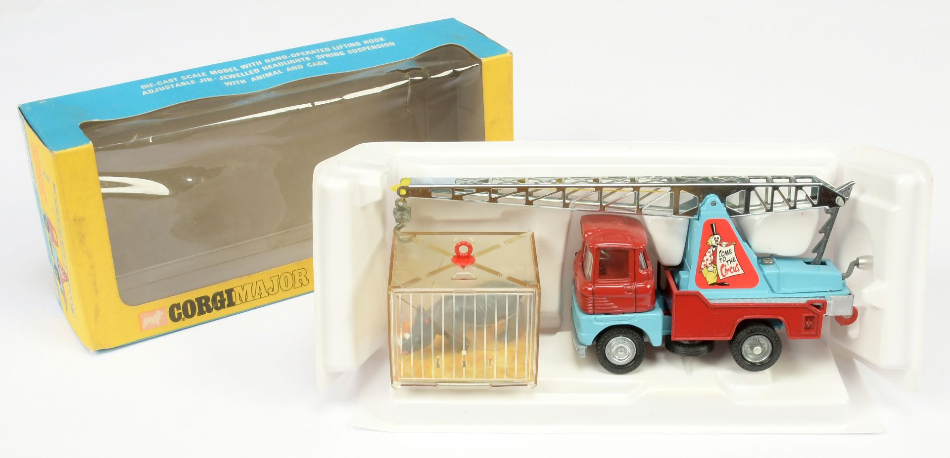 Corgi 1144 "Chipperfield's Circus" Scammell Handyman crane truck