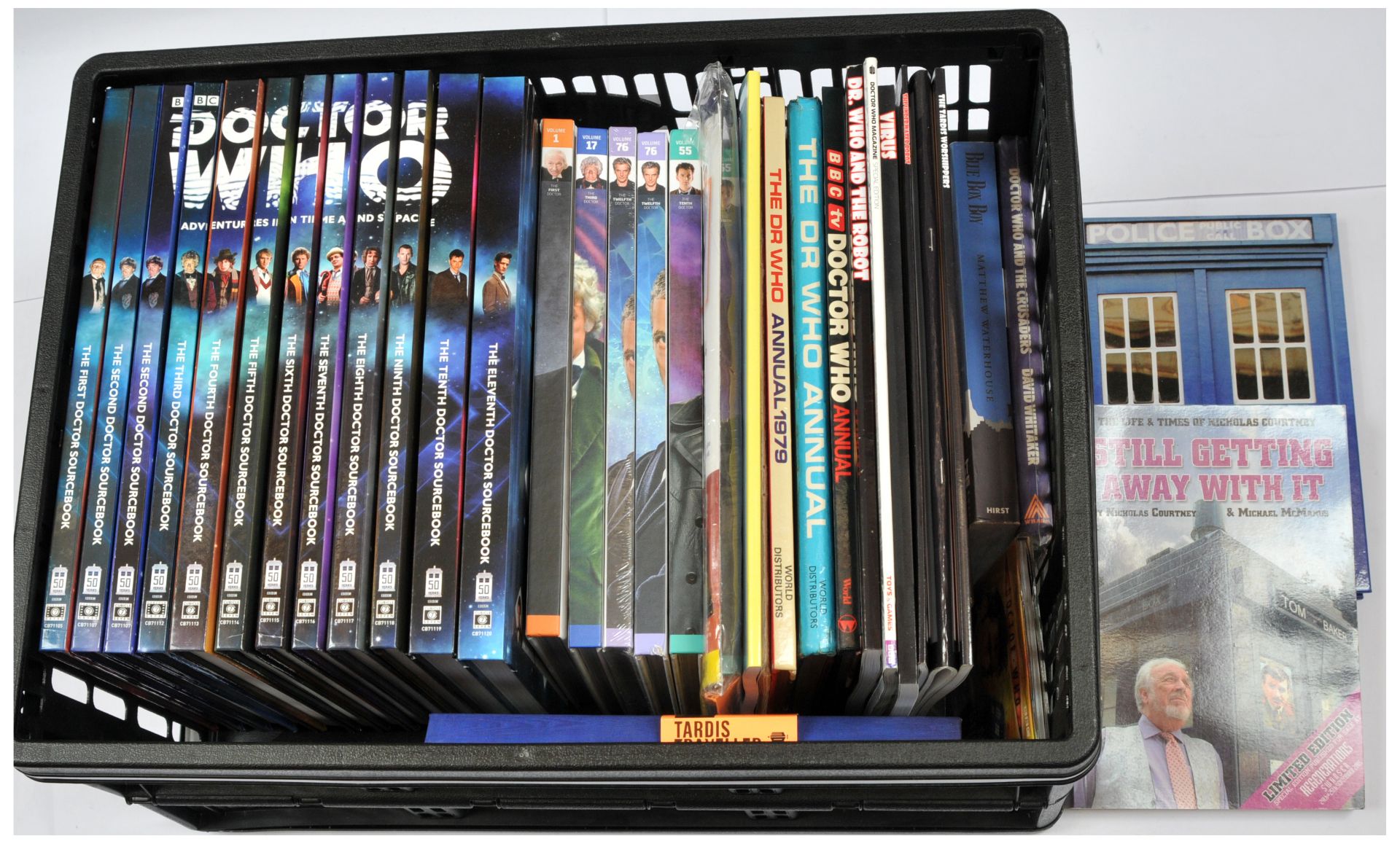 Quantity of Doctor Who Reference Books, Annuals and Graphic Novels