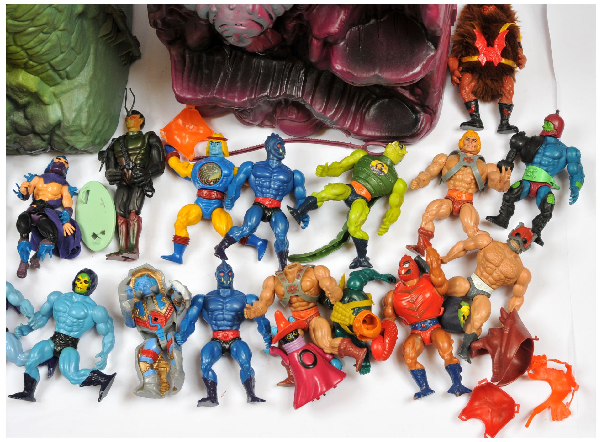 Quantity of Mattel Masters of the Universe Figures and Playsets - Bild 3 aus 3