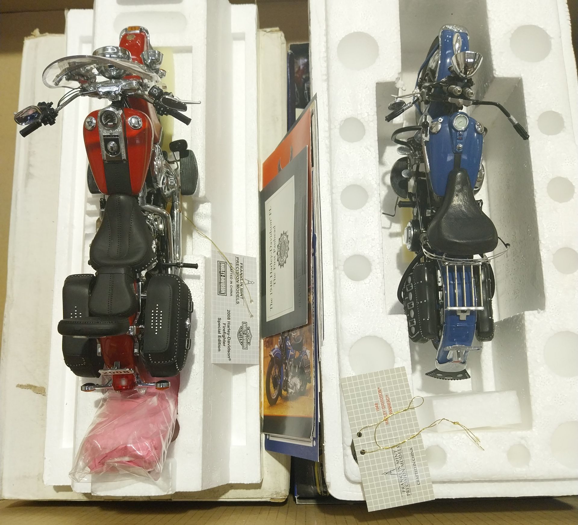 Franklin Mint, a partially boxed pair of 1:10 Harley Davidson Motorcycles - Image 3 of 4