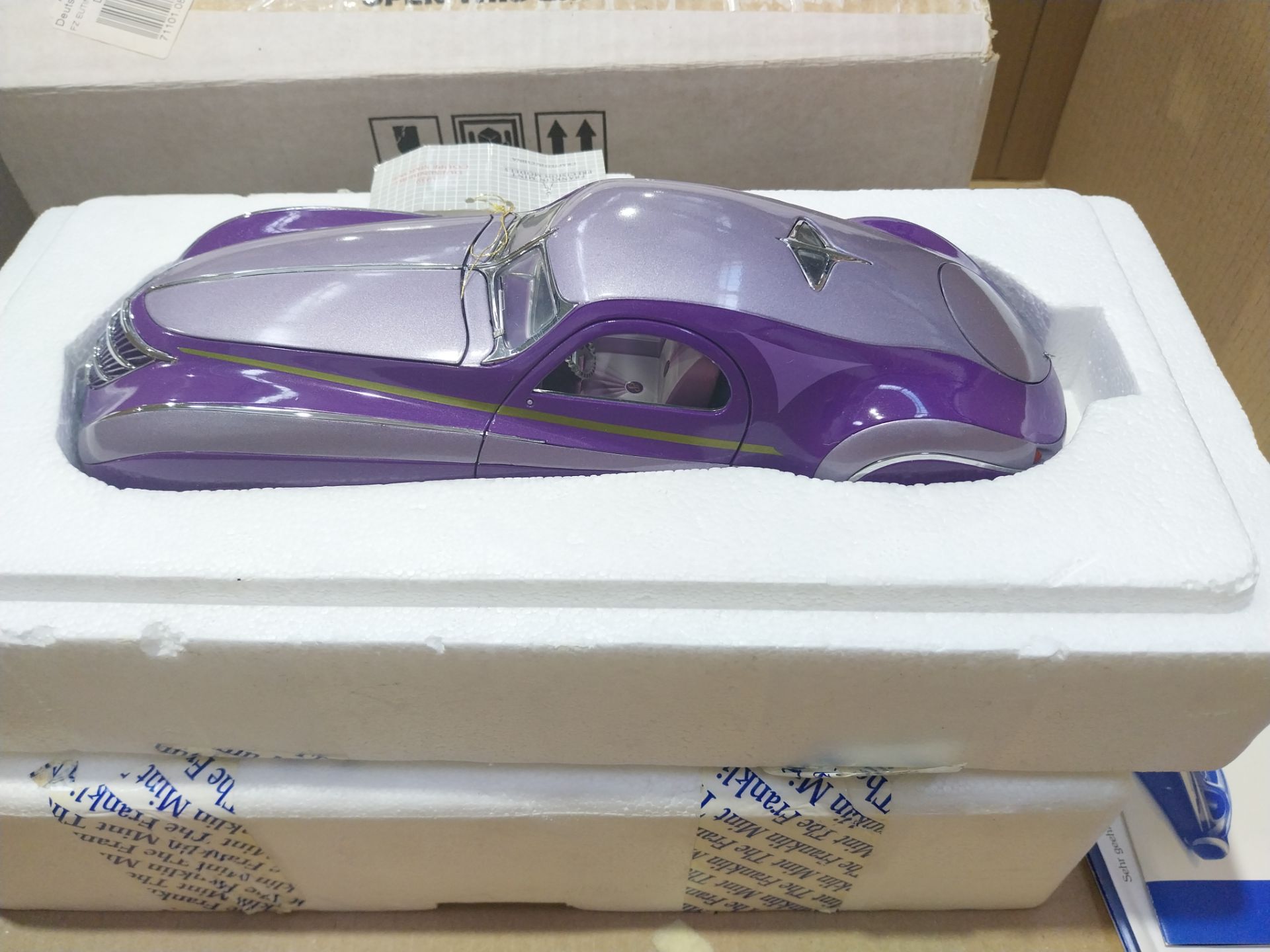 Franklin Mint, a boxed 1939 Duesenberg Coupe “Simone” - Image 2 of 4
