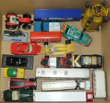 Corgi, Bburago & Similar an unboxed group of larger models to include