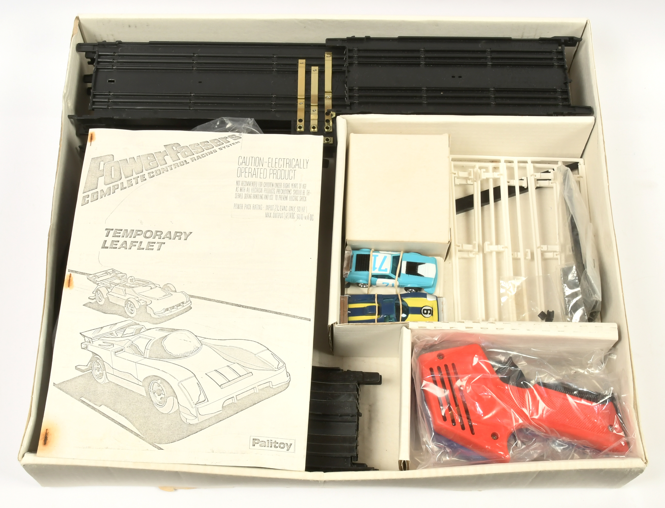 Palitoy Lionel Power Passers PAIR OF FACTORY SAMPLE SLOT CAR RACING SETS - Image 2 of 3