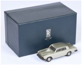 RAE Models KED041 Rolls Royce Silver Shadow - metallic silver, black interior, chrome trim - Near...