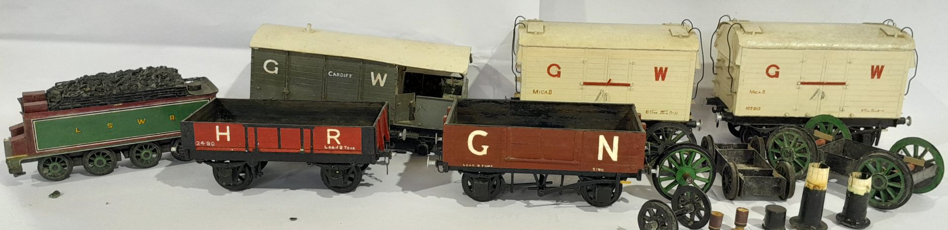 A Unboxed Large Scale Train Group - Image 3 of 3