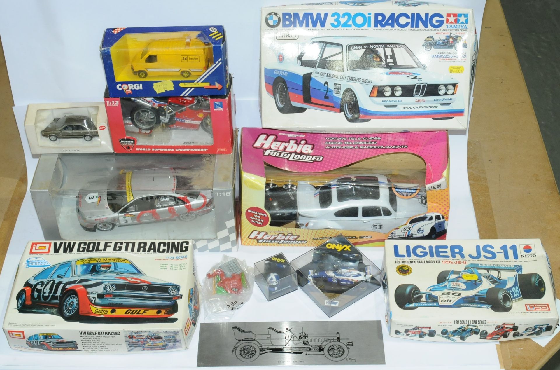 Onyx, Tamiya & Similar a boxed group to include