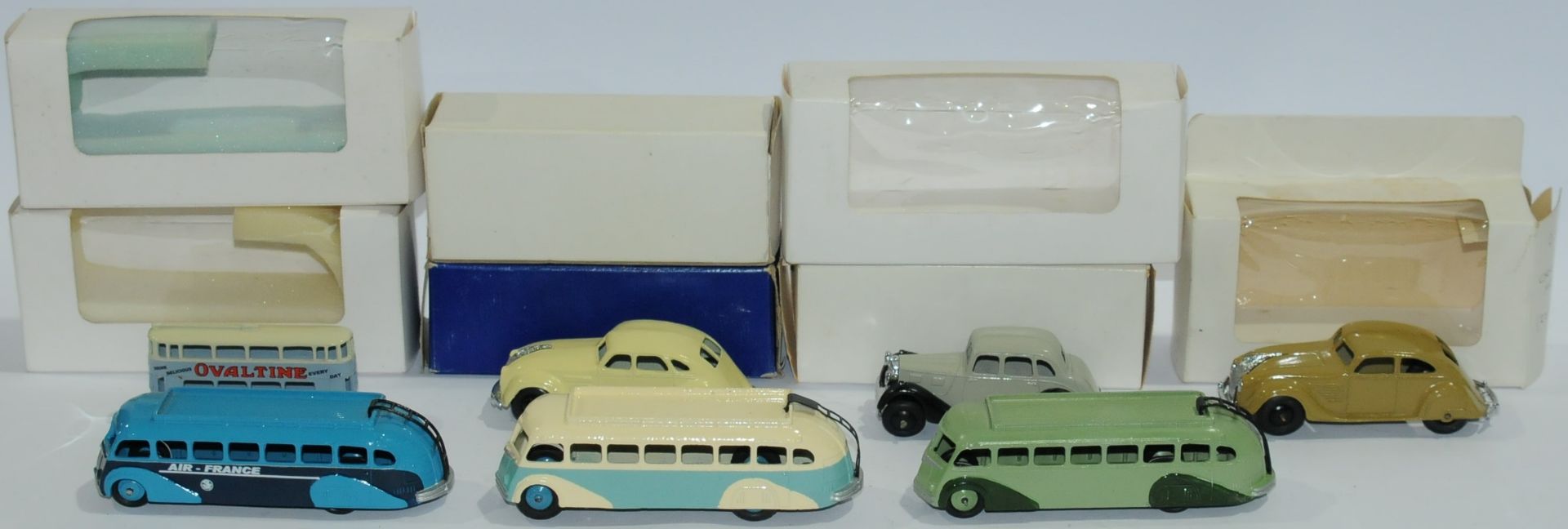 DG, Dinky & Similar a boxed group to include 