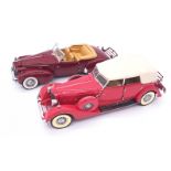 Franklin Mint, a boxed pair of 1:24 scale "Packard" models 