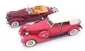 Franklin Mint, a boxed pair of 1:24 scale "Packard" models