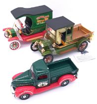 Franklin Mint, a boxed group of 1:24 & 1:16 scale Christmas models