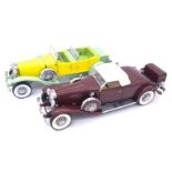 Franklin Mint, a boxed pair of 1:24 scale Duesenberg models