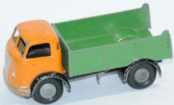 Micro Models (New Zealand) an unboxed 7ton Dump Truck