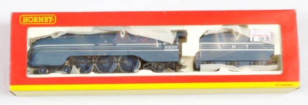 Hornby (China) R2206 4-6-2 Loco & Tender Streamlined Coronation