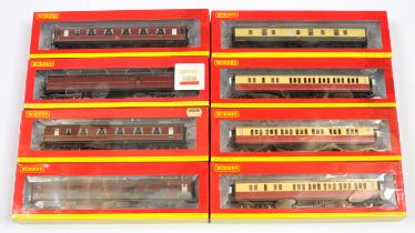 Hornby (China) Mixed Group of Passenger coaches