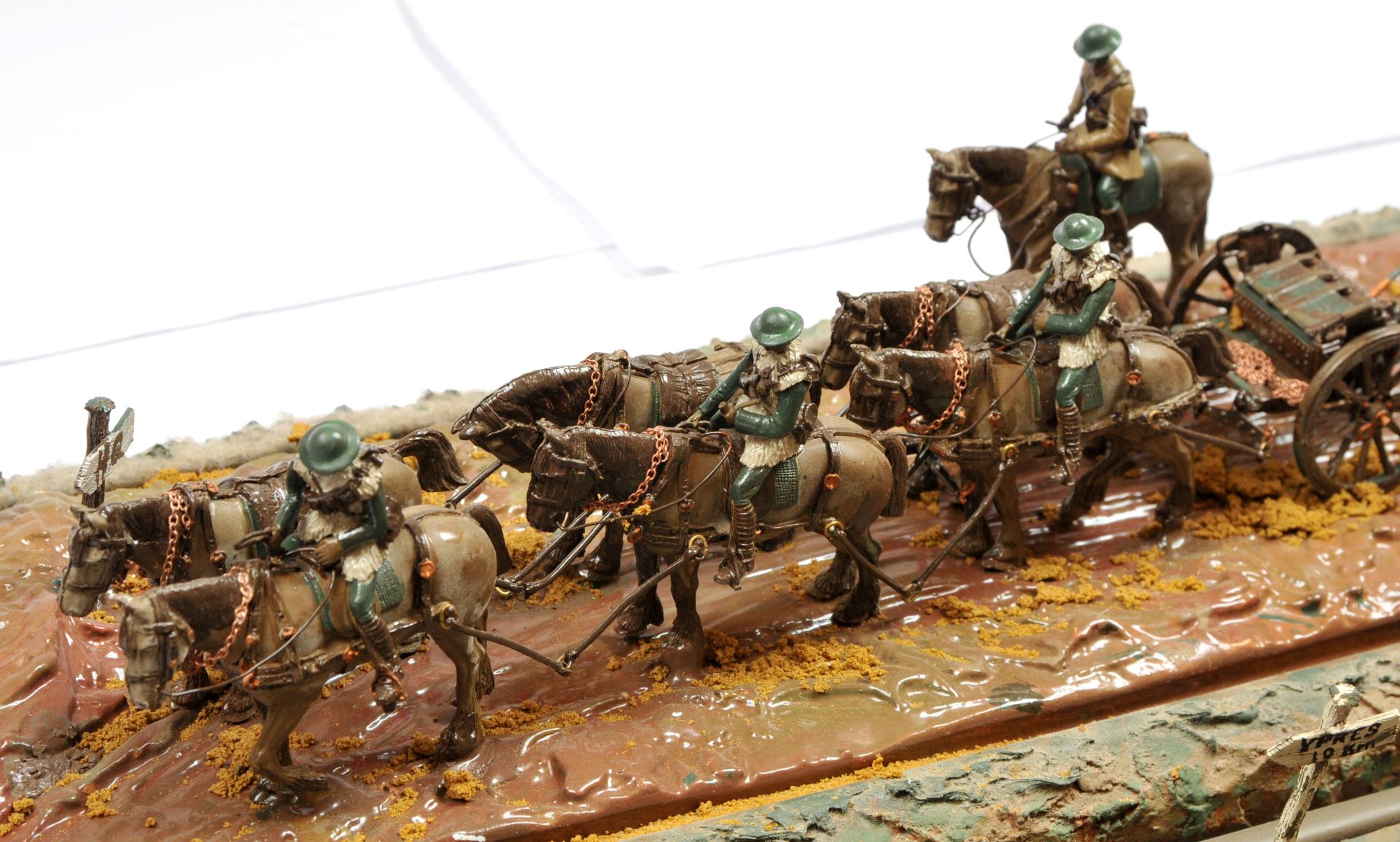 Hinchcliffe, 54mm Scale Figures - Image 2 of 3