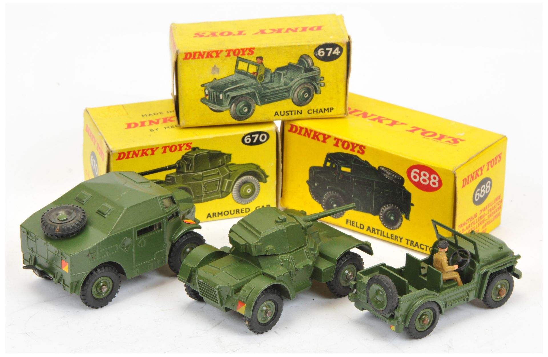 Dinky military group of 3 - to include (1) 670 Armoured Car, - Image 2 of 2