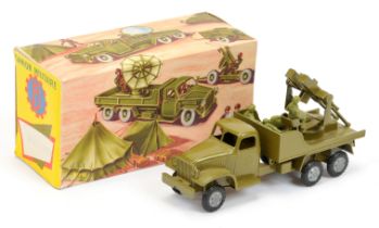 FJ military  GMC truck Antti-Aircraft guns  -olive green with plastic figures