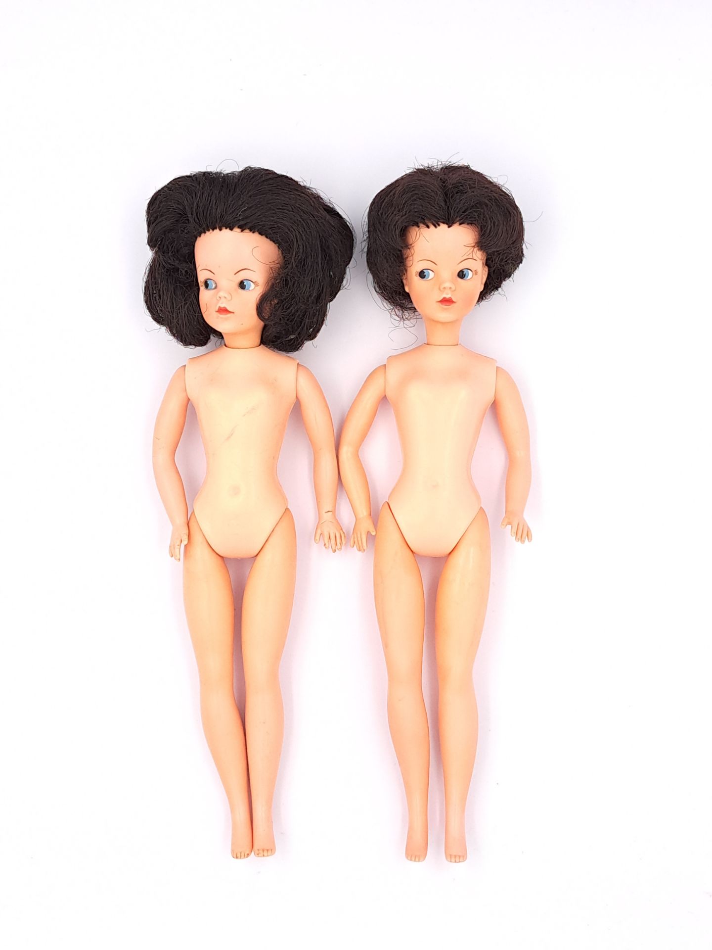 Pedigree mini Sindy pair of vintage brunette dolls, 1966 - Image 3 of 4