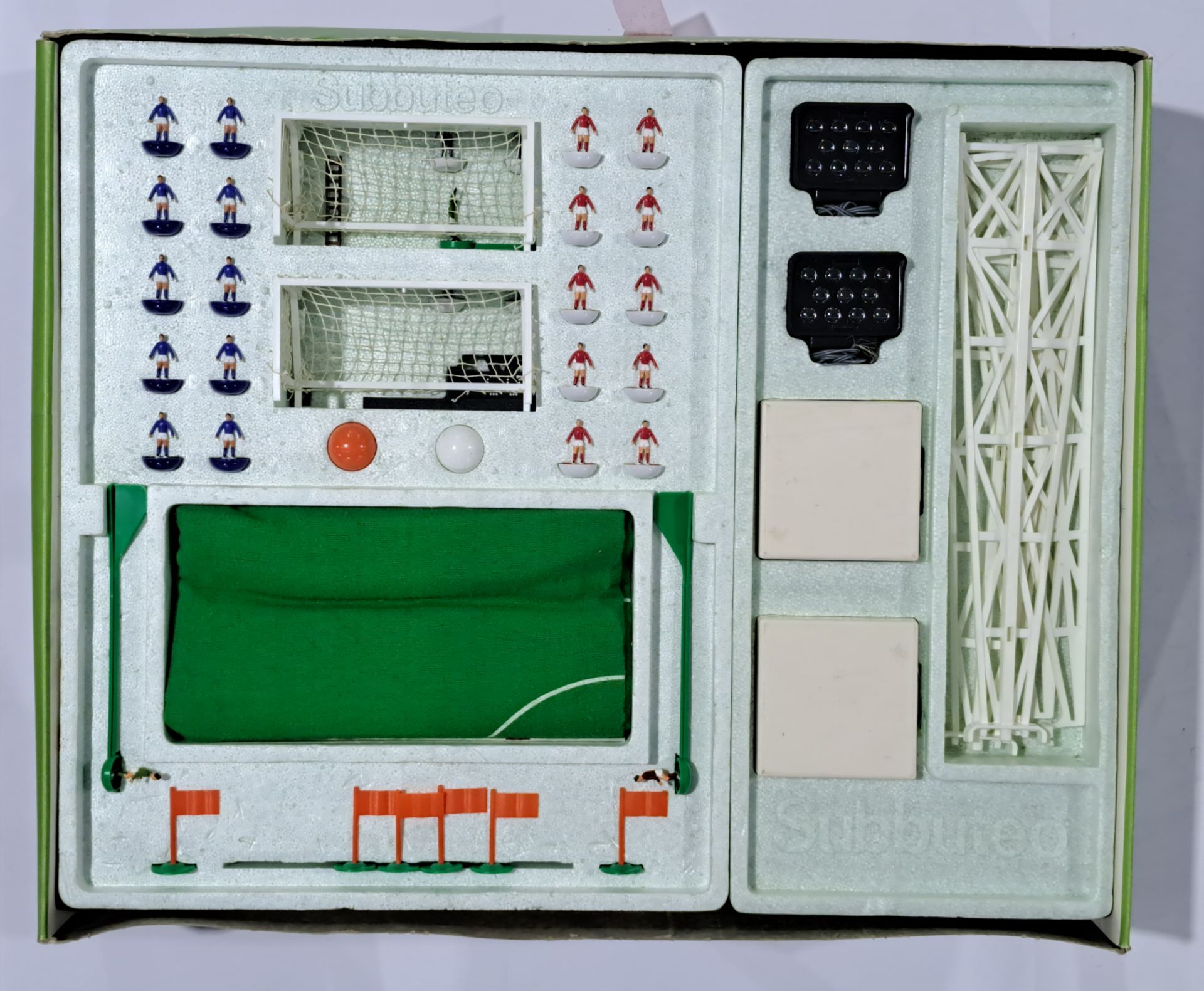 Subbuteo World Cup Edition, to include generic blue and white team, generic red and white team an... - Image 2 of 4