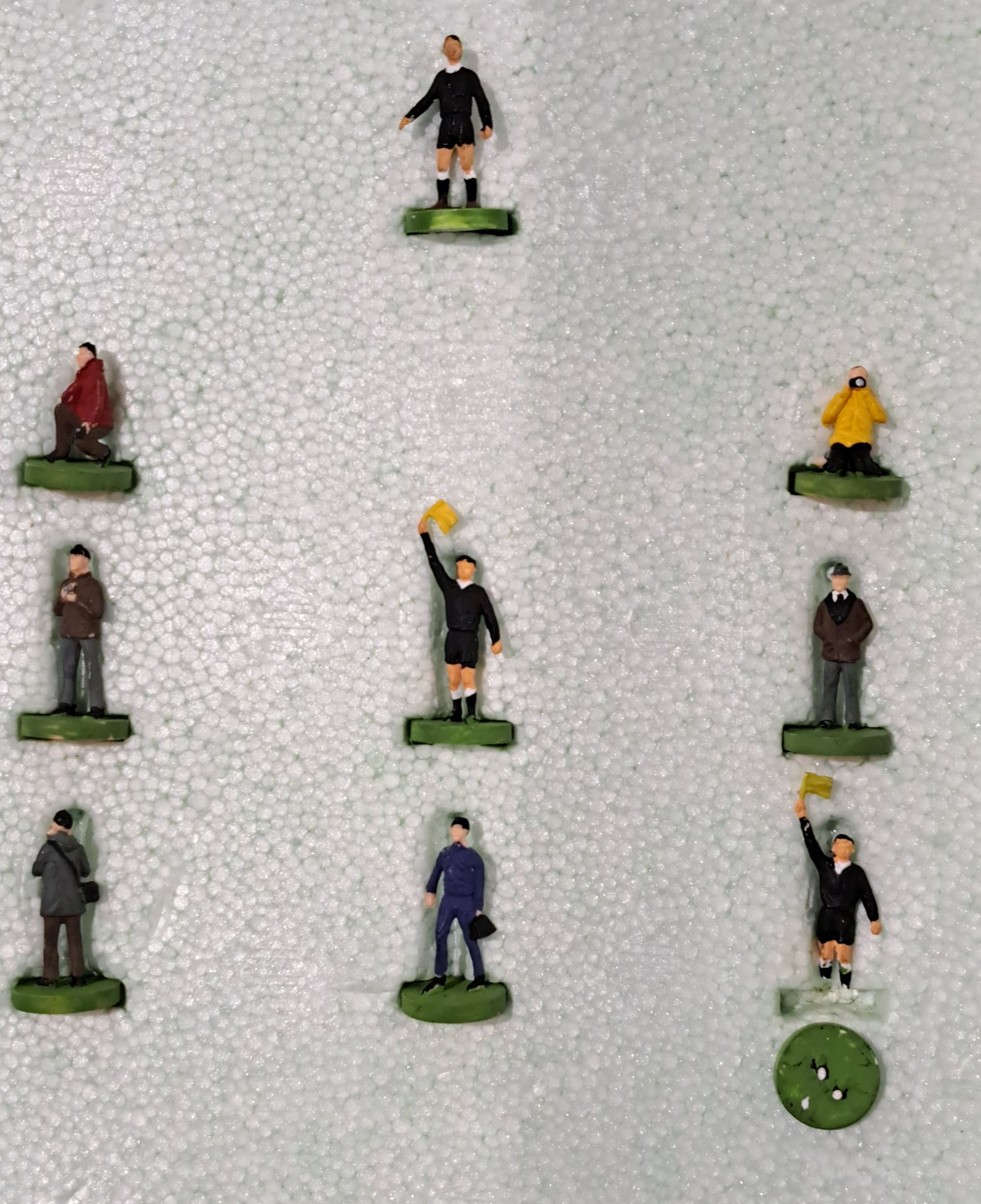 Subbuteo World Cup Edition, to include generic blue and white team, generic red and white team an... - Image 4 of 4