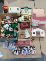 Sylvanian families, buildings, cars, figures and accessories