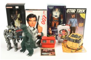 Quantity of TV and Film related collectables