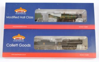 Bachmann 00 Gauge pair of BR steam outline Locomotives