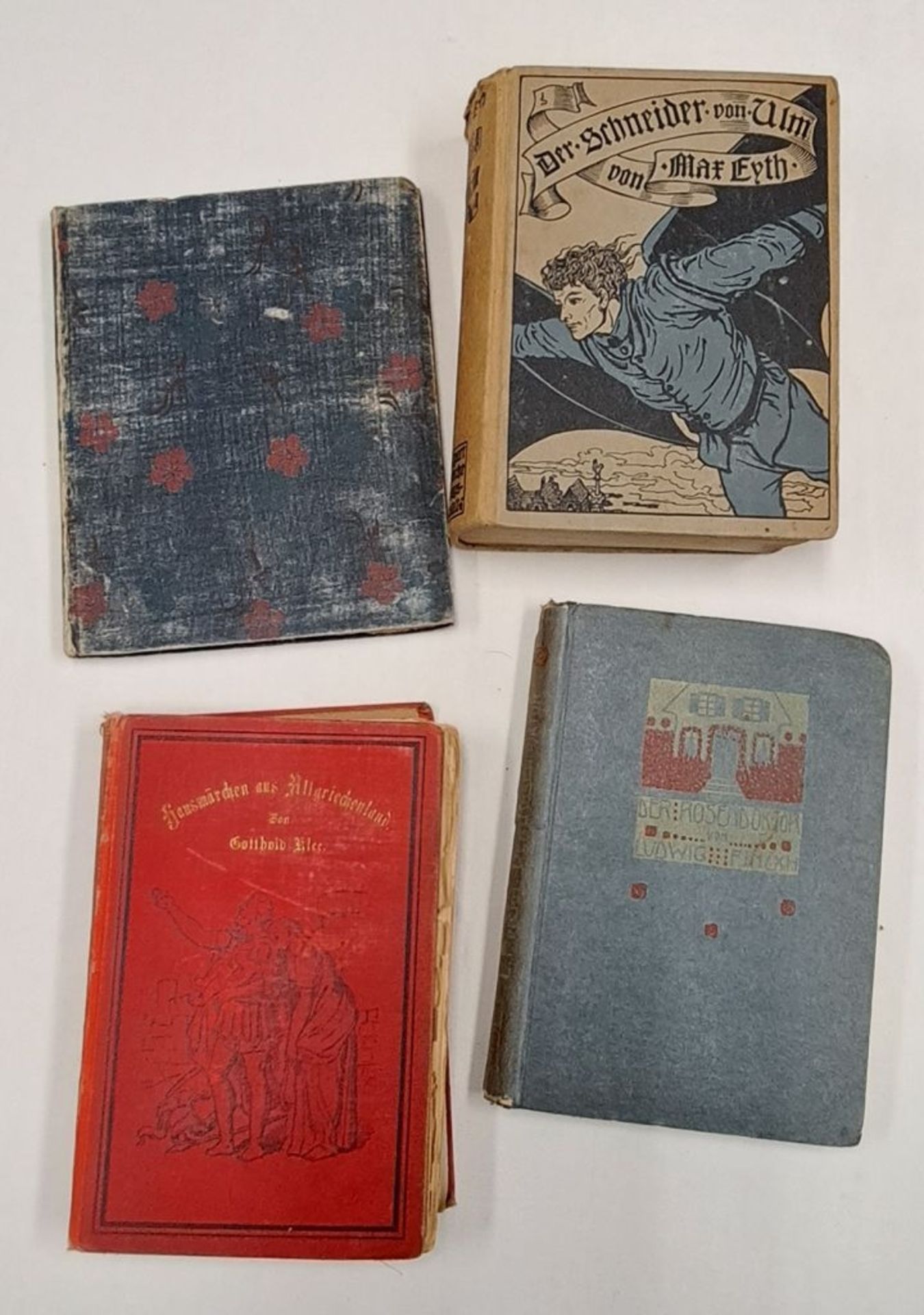 Drei antike Kinder- und Jugendbücher