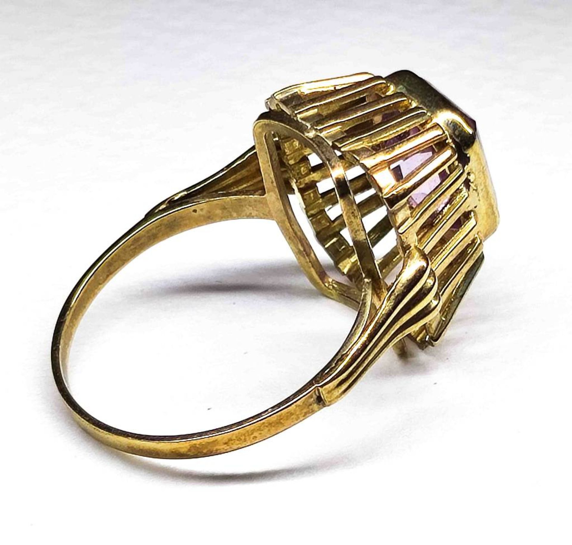 333er Gold Ring + Amethyst - Image 2 of 3