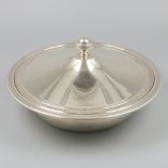 Lidded dish silver.