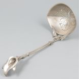 Sifter spoon silver.