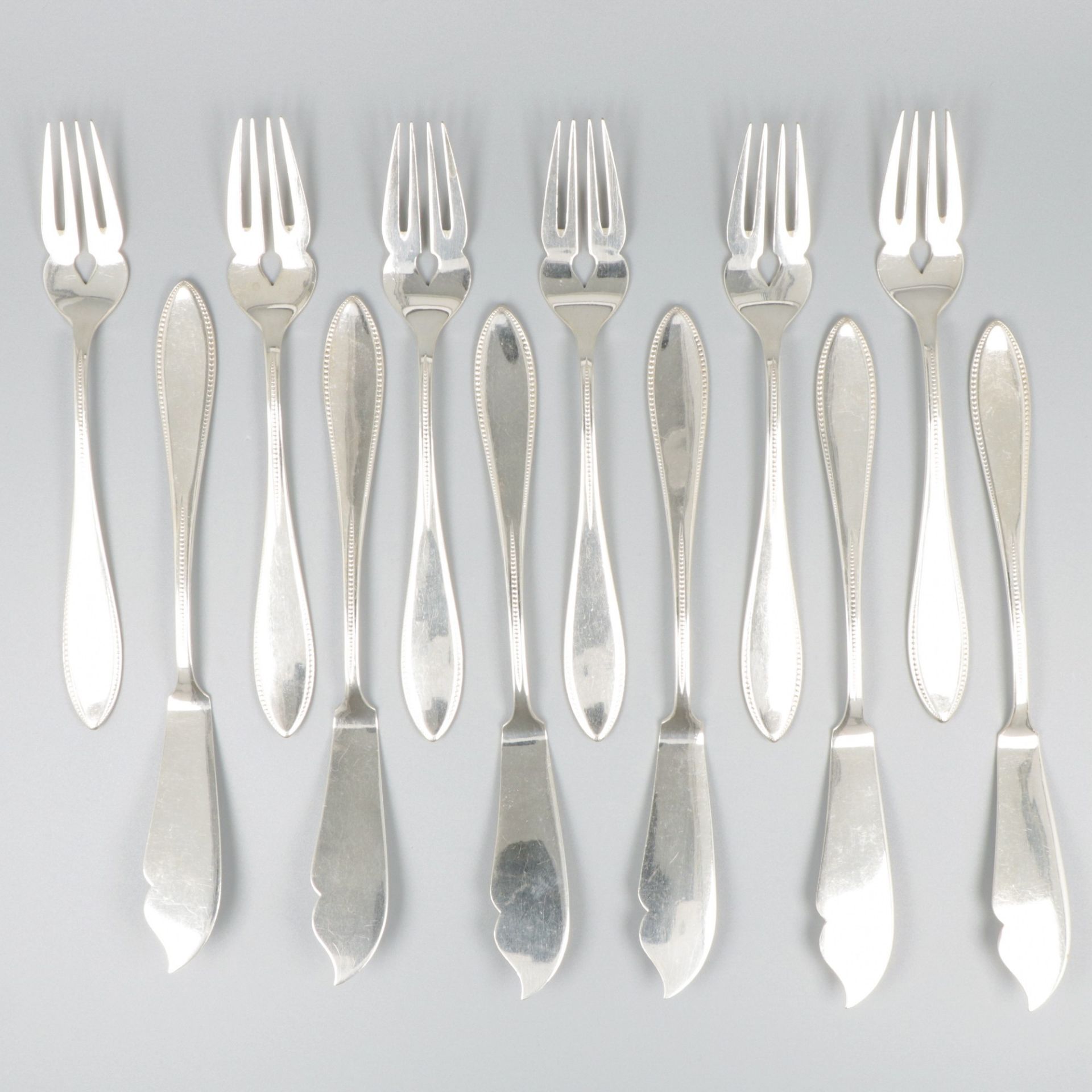 12-piece fish cutlery silver.