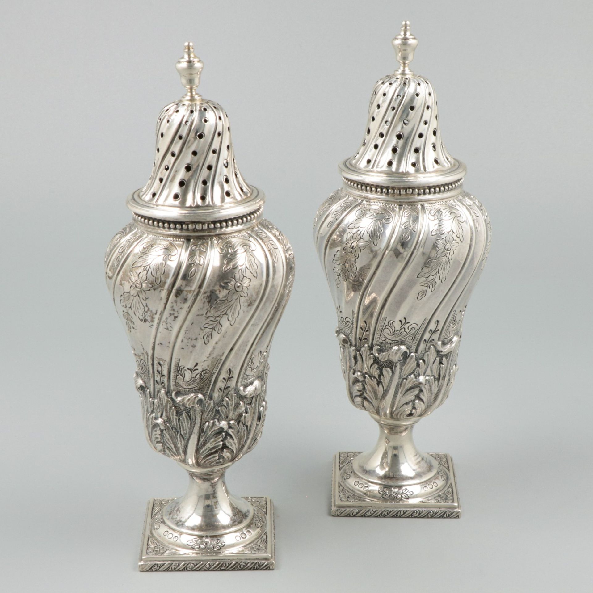 2-piece set of silver casters. - Image 2 of 7