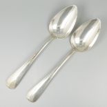 2-piece set of vegetable serving spoons "Haags Lofje" silver.