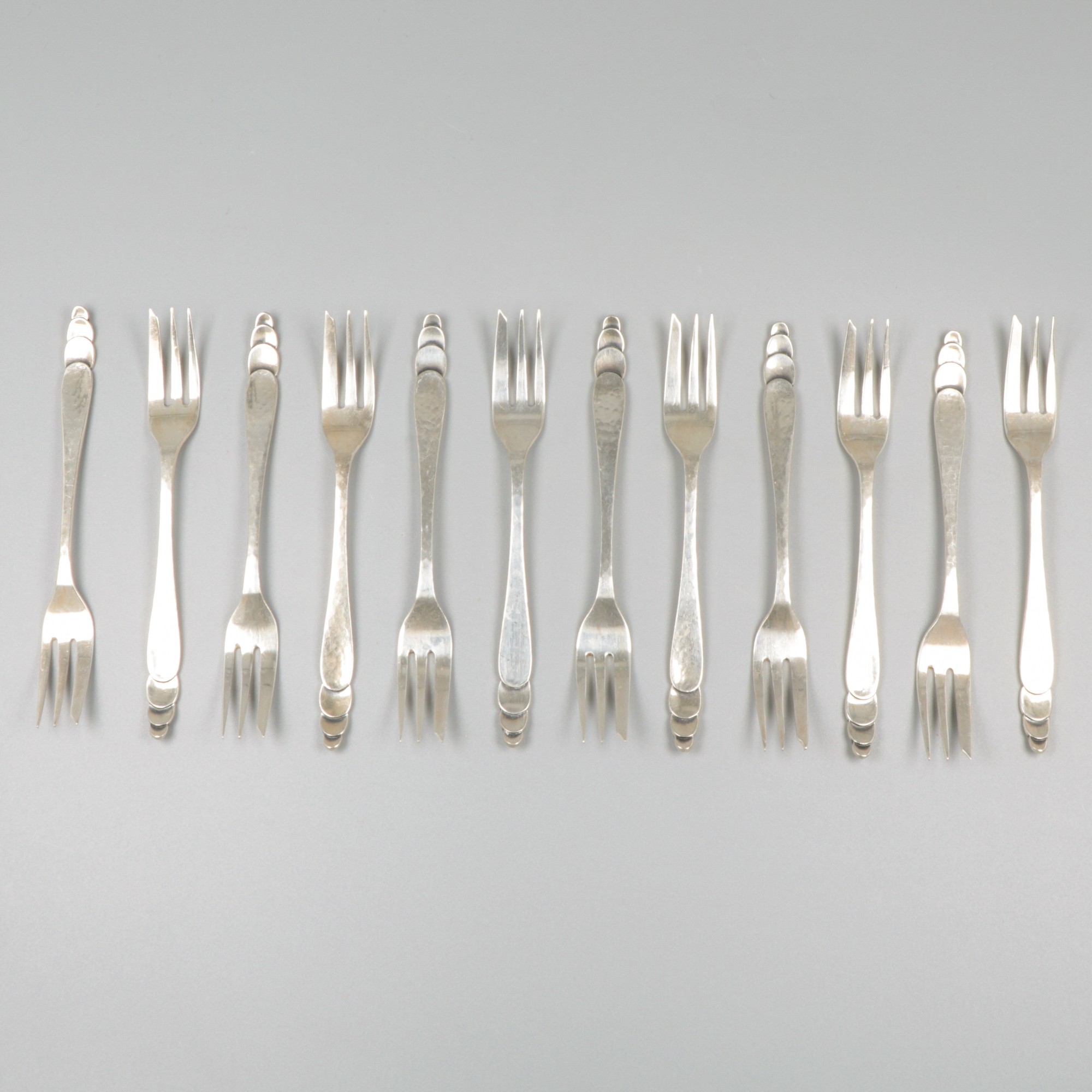 12-piece set of cake / pastry forks silver.