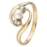Vintage 18K yellow gold ring set with freshwater pearl and rose cut diamond.