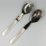 2-piece set of salad servers silver.